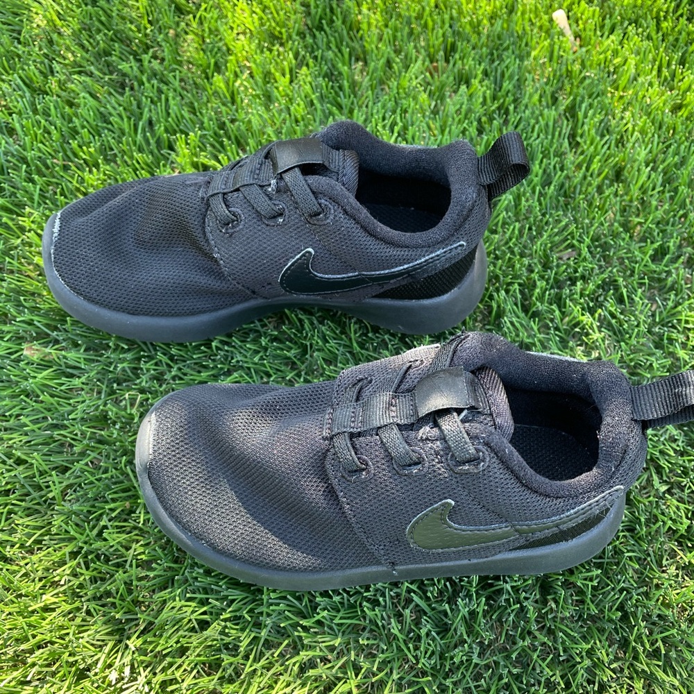 Nike toddler sneakers shoes
